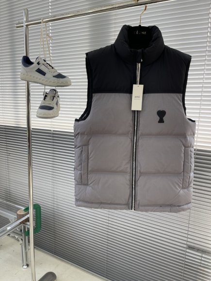 Ami - Мужской жилет пуховик TJ_2911AM8