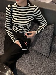 Prada - Женская шерстяная кофта 3D_0712PR1 Prada - Женская шерстяная кофта 3D_0712PR1