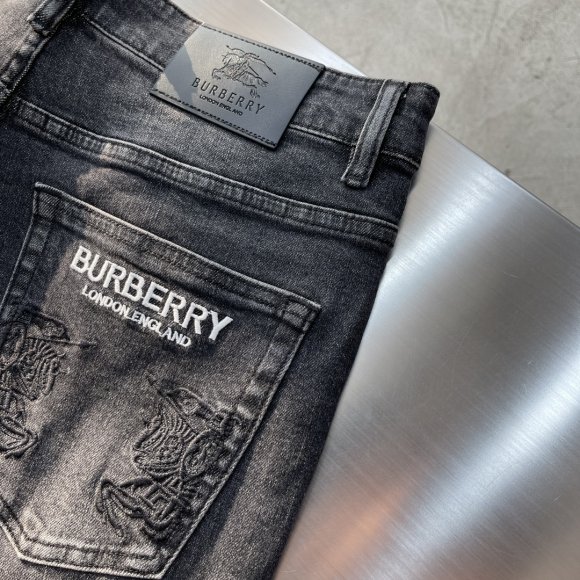 Burberry - Мужские штаны джинсы TJ_2012BU15 Burberry - Мужские штаны джинсы TJ_2012BU15