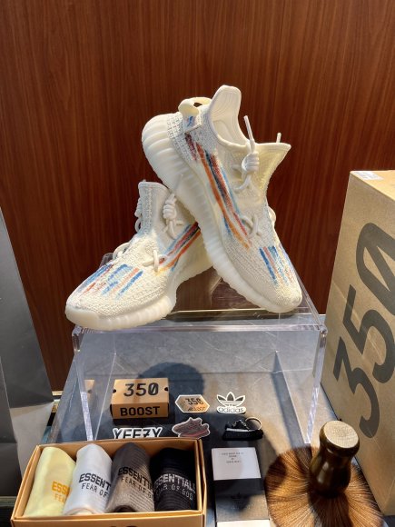 Adidas Yeezy Boost 350 - Мужские кроссовки RU_0204AD3 Adidas Yeezy Boost 350 - Мужские кроссовки RU_0204AD3