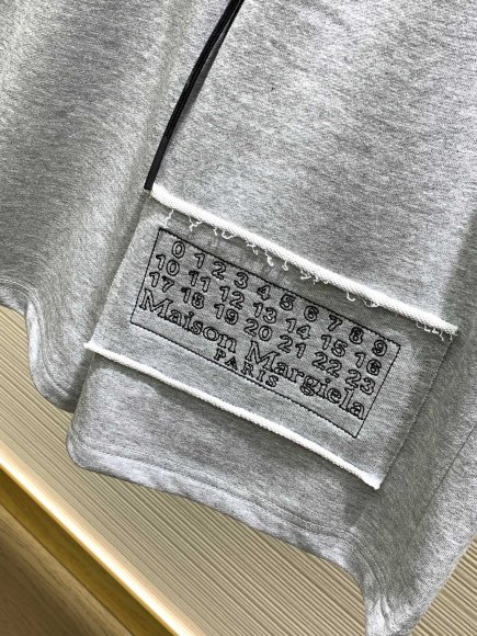 Maison Margiela MM6 - Мужские шорты TI_1207MM4 Maison Margiela MM6 - Мужские шорты TI_1207MM4