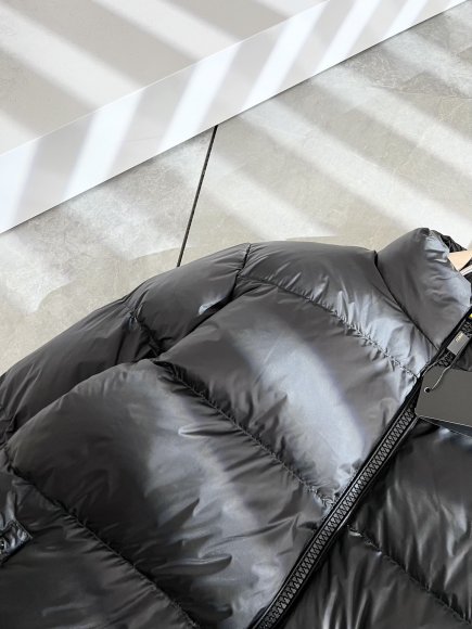 Fendi - Мужская куртка пуховик DF_0411FE2