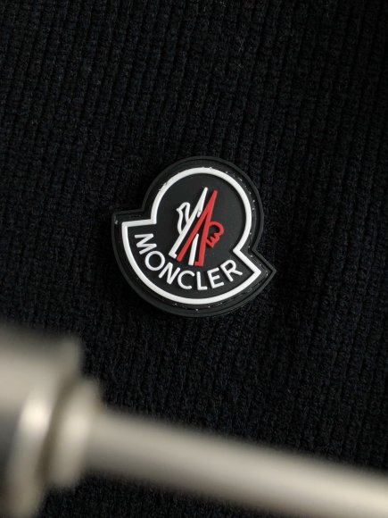 Moncler - Мужская утепленная кофта свитер DF_1511MO10