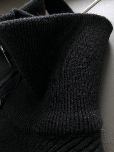 Moncler - Мужская утепленная кофта свитер DF_1511MO10