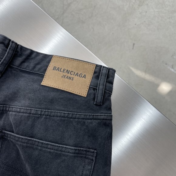 Balenciaga - Мужские штаны джинсы AH_1812BA5 Balenciaga - Мужские штаны джинсы AH_1812BA5