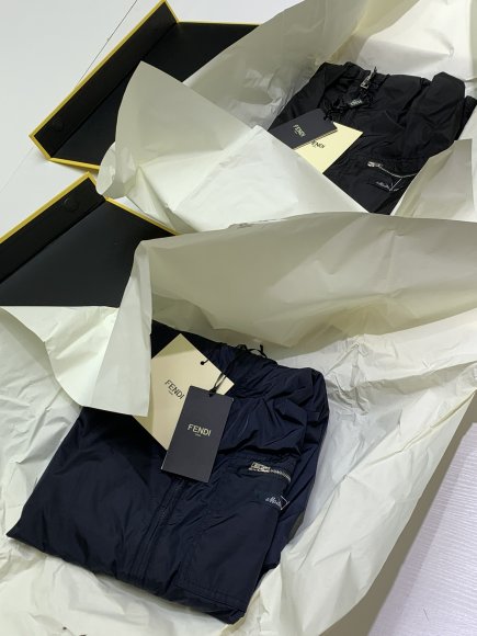 Fendi - Мужская куртка ветровка TI_1002FE4 Fendi - Мужская куртка ветровка TI_1002FE4