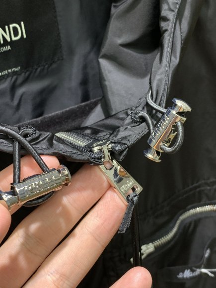 Fendi - Мужская куртка ветровка TI_1002FE4 Fendi - Мужская куртка ветровка TI_1002FE4