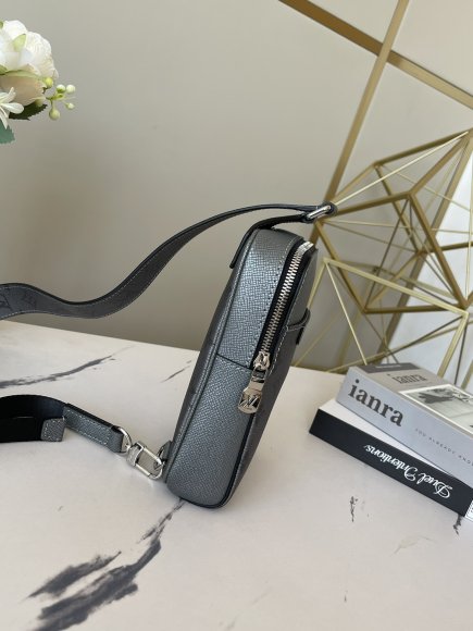 Louis Vuitton Outdoor Сумка слинг MM_1310LV5