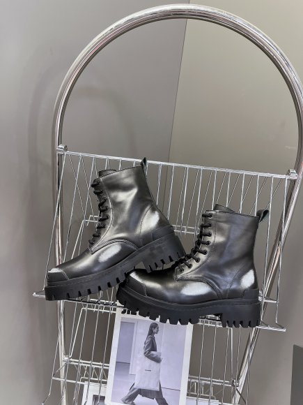 Balenciaga - Мужские ботинки берцы ST3_0410BA2 Balenciaga - Мужские ботинки берцы ST3_0410BA2