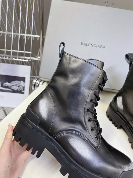 Balenciaga - Мужские ботинки берцы ST3_0410BA2 Balenciaga - Мужские ботинки берцы ST3_0410BA2