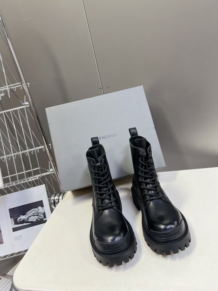 Balenciaga - Мужские ботинки берцы ST3_0410BA2 Balenciaga - Мужские ботинки берцы ST3_0410BA2