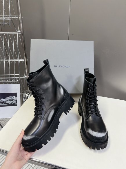 Balenciaga - Мужские ботинки берцы ST3_0410BA2 Balenciaga - Мужские ботинки берцы ST3_0410BA2