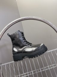 Balenciaga - Мужские ботинки берцы ST3_0410BA2 Balenciaga - Мужские ботинки берцы ST3_0410BA2