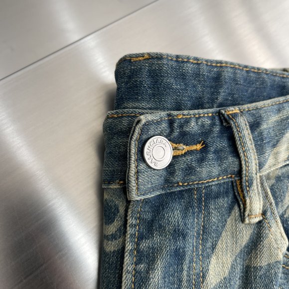 Balenciaga - Мужские штаны джинсы AH_1812BA6 Balenciaga - Мужские штаны джинсы AH_1812BA6