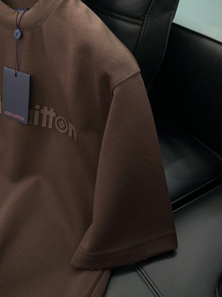 Louis Vuitton - Мужская футболка майка TI_1002LV5 Louis Vuitton - Мужская футболка майка TI_1002LV5