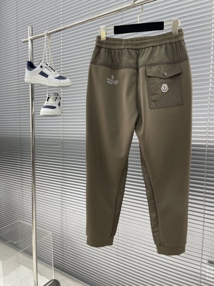 Moncler - Мужские спортивные штаны TJ_0503MO4 Moncler - Мужские спортивные штаны TJ_0503MO4