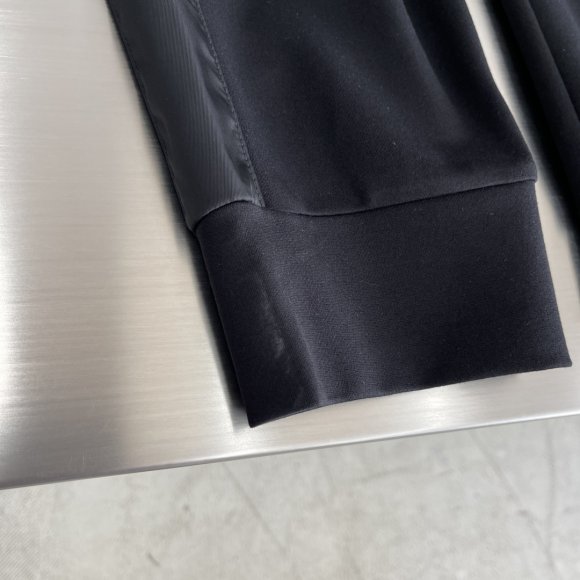 Prada - Мужские повседневные штаны AH_1812PR7 Prada - Мужские повседневные штаны AH_1812PR7