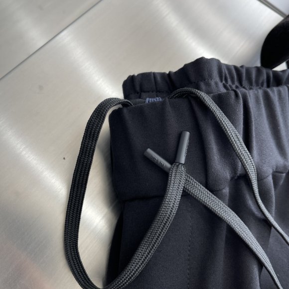 Prada - Мужские повседневные штаны AH_1812PR7 Prada - Мужские повседневные штаны AH_1812PR7