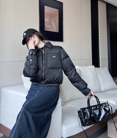 Prada - Женская куртка пуховик YE_2309PR3