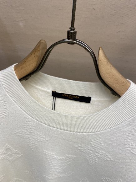 Louis Vuitton - Мужская кофта свитер DZ_1710LV9 Louis Vuitton - Мужская кофта свитер DZ_1710LV9