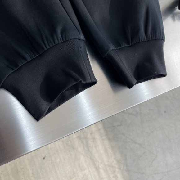 Givenchy - Мужские спортивные штаны TJ_0212GI2 Givenchy - Мужские спортивные штаны TJ_0212GI2