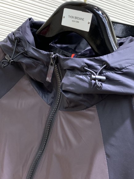 Moncler - Мужская куртка ветровка TI_0409MO4 Moncler - Мужская куртка ветровка TI_0409MO4