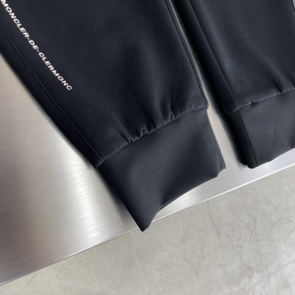 Moncler - Мужские спортивные штаны DZ_2706MO9 Moncler - Мужские спортивные штаны DZ_2706MO9