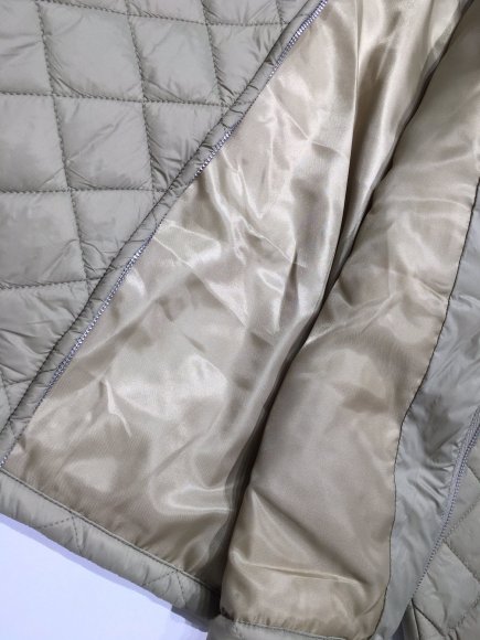 Miu Miu - Женская стеганая куртка ветровка YE_2309MM4 Miu Miu - Женская стеганая куртка ветровка YE_2309MM4