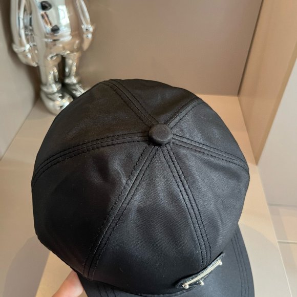 Prada - Бейсболка кепка AO_2405PR4