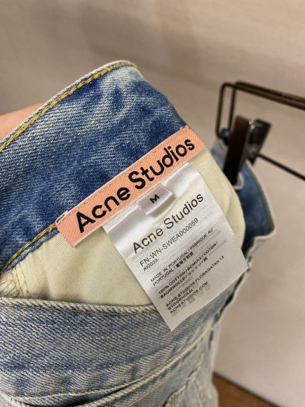 Acne Studios - Мужские джинсовые шорты DZ_0706AS2 Acne Studios - Мужские джинсовые шорты DZ_0706AS2