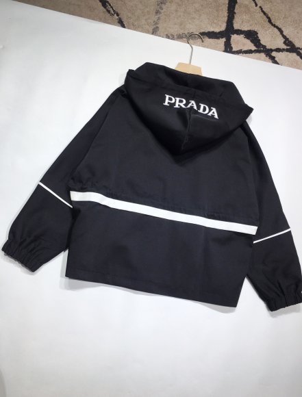 Prada - Женская куртка ветровка парка YE_2309PR5