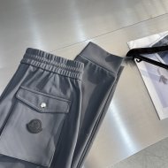 Moncler - Мужские спортивные штаны TJ_0212MO4 Moncler - Мужские спортивные штаны TJ_0212MO4