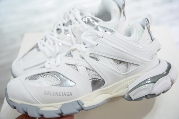 Balenciaga Track Sneaker 3 - Женские кроссовки PH_2206BA4W Balenciaga Track Sneaker 3 - Женские кроссовки PH_2206BA4W