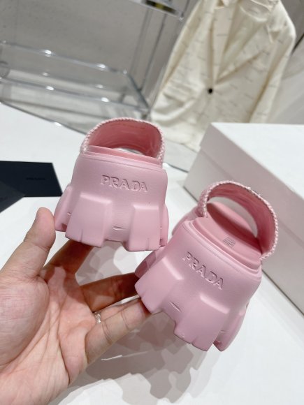 Prada - Женские шлепанцы ST3_0707PR1 Prada - Женские шлепанцы ST3_0707PR1