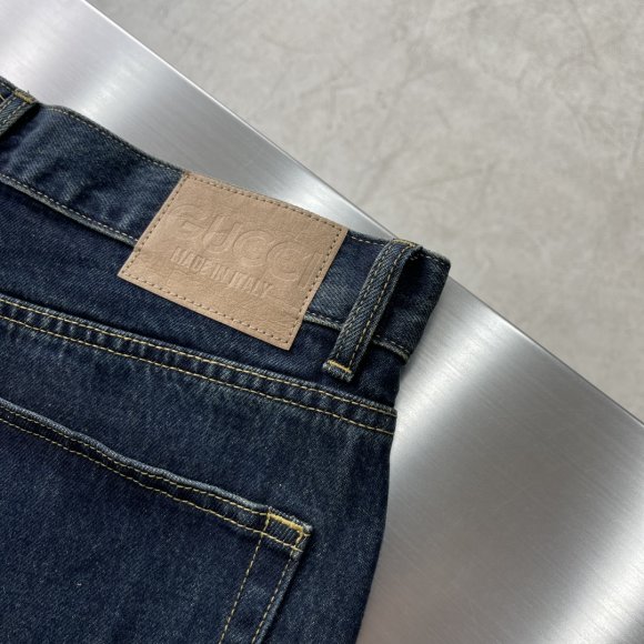 Gucci - Мужские штаны джинсы TJ_0204GU3 Gucci - Мужские штаны джинсы TJ_0204GU3