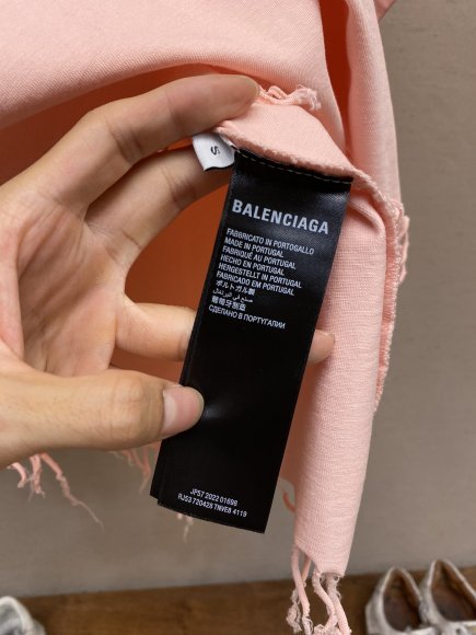 Balenciaga - Женская футболка майка DZ_0706BA3 Balenciaga - Женская футболка майка DZ_0706BA3