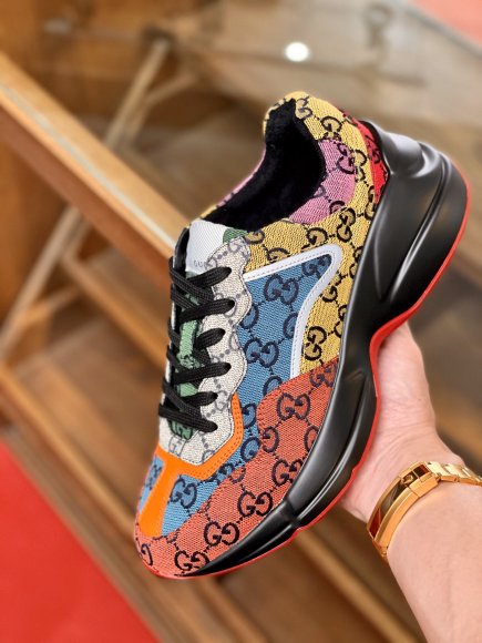 Gucci Rhyton Женские кроссовки R_0702GU4