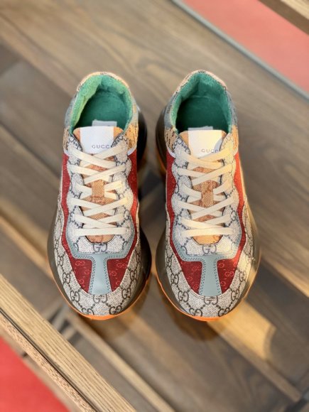 Gucci Rhyton Женские кроссовки R_0702GU4