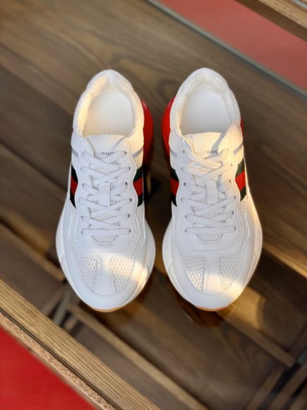 Gucci Rhyton Женские кроссовки R_0702GU4