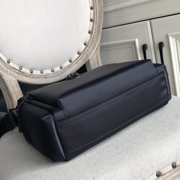 Versace Сумка мессенджер CN_0604VE8 Versace Сумка мессенджер CN_0604VE8