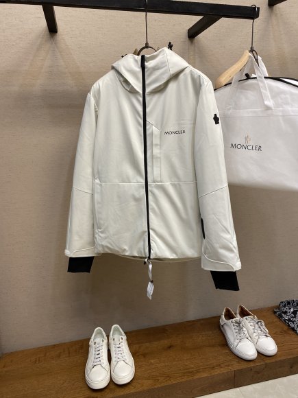 Moncler Grenoble - Мужская куртка пуховик DZ_1810MO3 Moncler Grenoble - Мужская куртка пуховик DZ_1810MO3