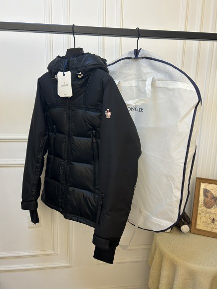 Moncler Grenoble - Мужская куртка пуховик KN_1811MO6