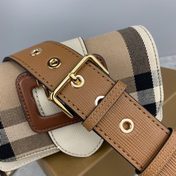 Burberry Женская сумка - мессенджер BU_3003BU1