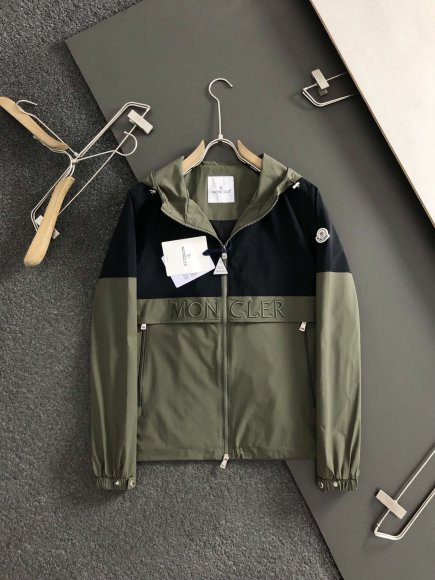 Moncler - Мужская куртка ветровка DZ_0108MO7