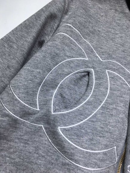 Chanel - Женский спортивный костюм YE_2309CH8