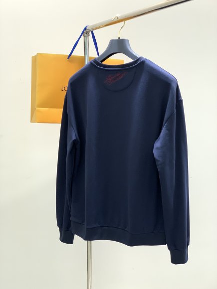 Louis Vuitton - Мужская кофта свитшот TI_1811LV1 Louis Vuitton - Мужская кофта свитшот TI_1811LV1