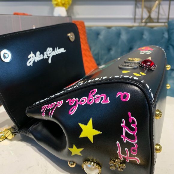 Dolce & Gabbana Женская сумка  DG_2303DG3 Dolce & Gabbana Женская сумка  DG_2303DG3