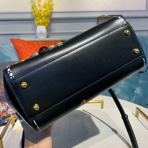 Dolce & Gabbana Женская сумка  DG_2303DG3 Dolce & Gabbana Женская сумка  DG_2303DG3