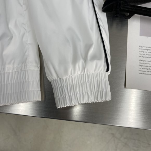 Burberry - Мужская кофта куртка TJ_0511BU1 Burberry - Мужская кофта куртка TJ_0511BU1