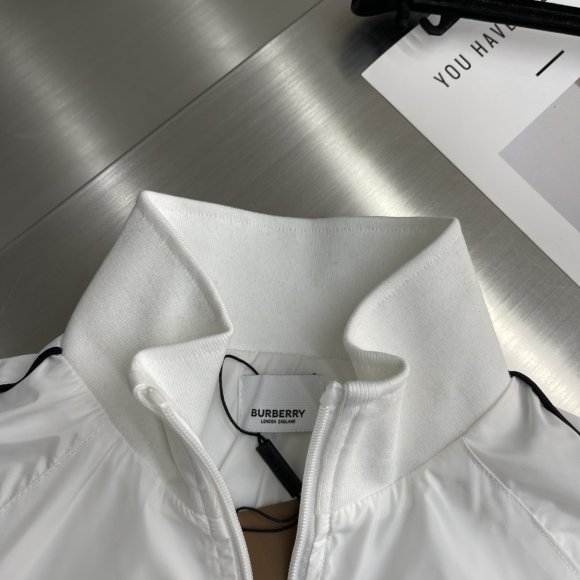 Burberry - Мужская кофта куртка TJ_0511BU1 Burberry - Мужская кофта куртка TJ_0511BU1